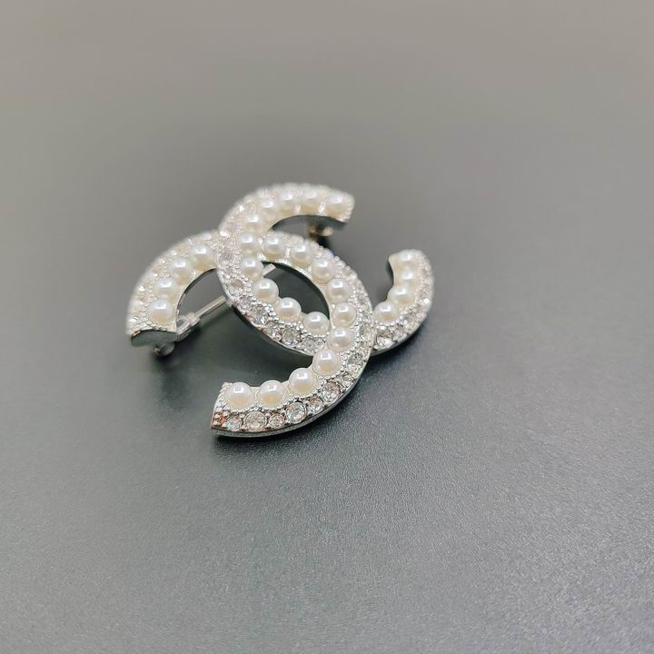 Chanel Brooch 11lyh170